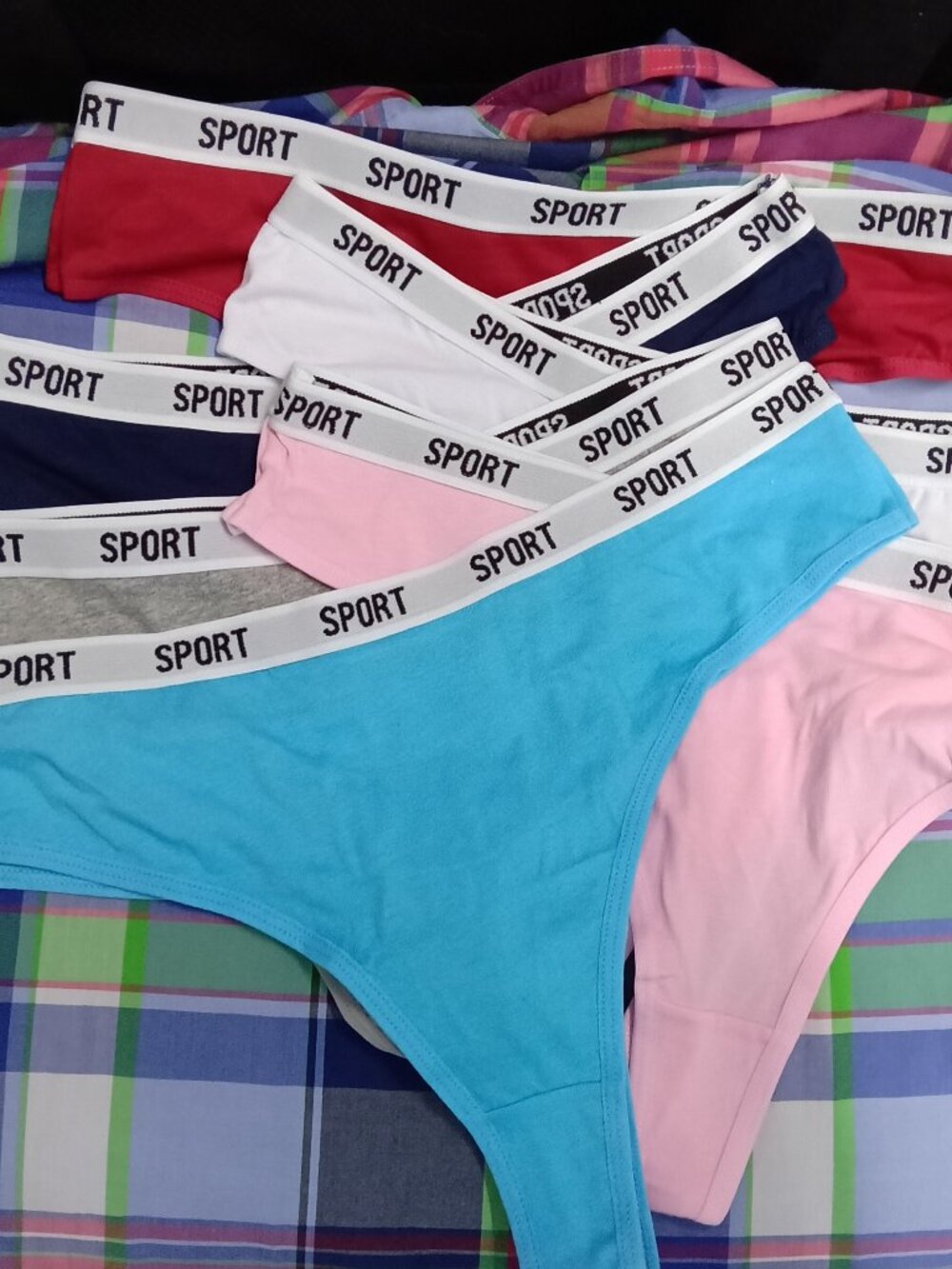 NWT LADIES THONGS 6 PACK